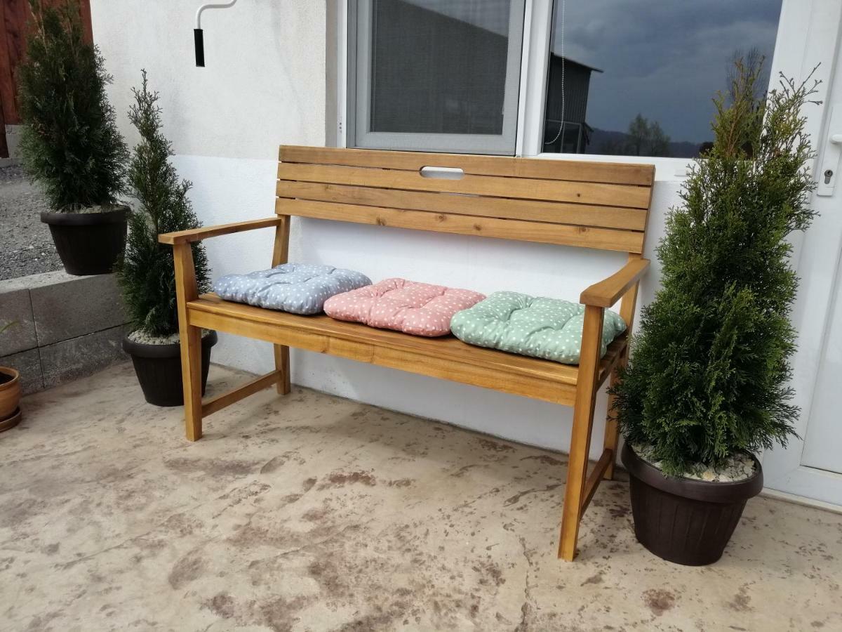 Collias Hotel Horezu Exterior photo